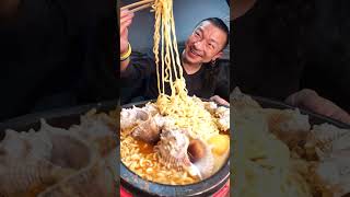 【Truck Cooking】Spicy ramen noodles and maki mussels! 【asmr】#shorts