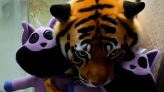 SHORT AI VIDEO | TIGER HUGS THE CATNAP SMILING CRITTERS PLUSH TOYS