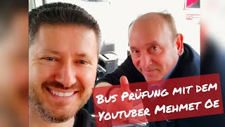 Bus Prüfungsfahrt mit dem Youtuber Mehmet Oe als Prüfling und Önder als Prüfer