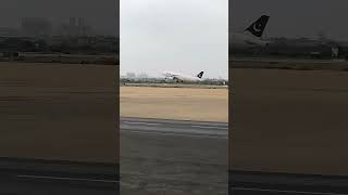 PIA AIRBUS A320 TAKEOFF✈️ #aviation #craft #shorts #airbus #aeroplane #aircraft #airport