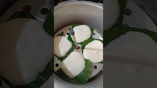 Healthy Banana Leaf Idli | అరిటాకు ఇడ్లీ | Breakfast Recipe #shorts