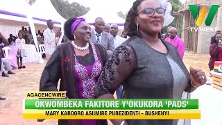 AGACENCWIRE: Okwombeka fakitore y'okukora 'pads', Mary Karooro asiimire Purezidenti.