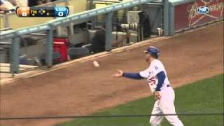 2011/04/02 Gimenez's first Major League hit