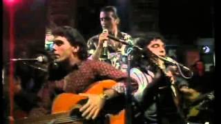 Francis Lalanne et les Gipsy Kings "Amor, amor" - Archive INA