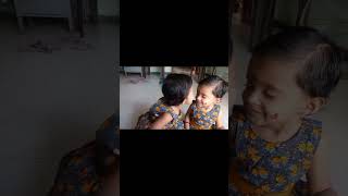 கொஞ்சிக்கொள்ளும் எங்கள் அதிசயங்கள்| Twins|#shorts#twins#konjal's