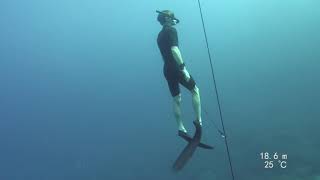 One Breath Freediving - AIDA2 Course 19m Freedive! ***Paralenz***