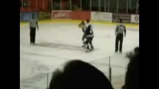 Hockeyfighters.cz  Joël Thériault vs Samuel Duplain.wmv