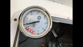 Evinrude Etec Devir Saati nasıl çalışır ve ne işe yarar? How to Work Engine Check Gauge