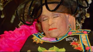 Dead People Get Life-Like Poses at Their Funerals