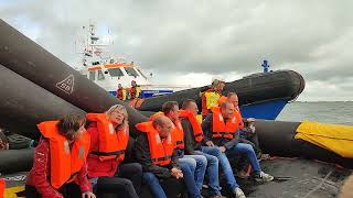 Evacuatie van reddingsvlot. KNRM oefening Westerschelde  23-09-2023