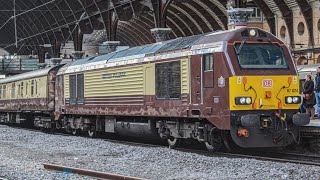 The British Pullman at York Station with class 67 #BritishPullman #Class67#York#Train #Railway#DB￼￼￼