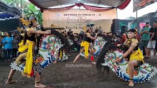 Ladies Wadyo Bolo Singo Barong (Audio Over) di Lapangan Tonggalan Wedomartani Ngemplak Sleman