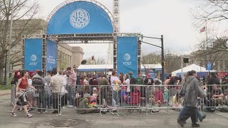 Fans line up for free concerts during Final Four festivities in downtown Indianapolis