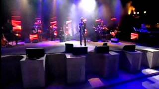 Kobi Peretz - Ani zakuk lah (Live,BeCaesarea 2009).wmv