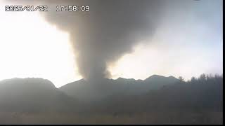 桜島火山のライブカメラ　Sakurajima Volcano Live Camera