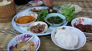 กินข้าวปุ้น บุญบ้านโนนชมพู หิวๆพี่น้อง | ມາກິນເຂົ້າປຸ້ນນຳກັນເດີພີ່ນ້ອງ