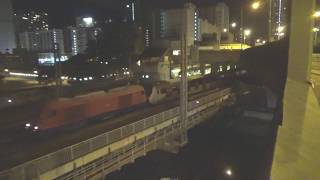 港鐵東鐵綫：西門子機車(8002+8003)牽引IKK(SP1900)列車(E217/E219)，由何東樓車廠前往八鄉車廠