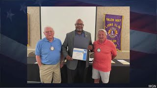 Jermaine Ferrell speaks to the Salem Lions Club