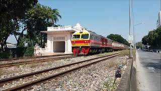 ขบวนรถเร็ว 172 พ่วงยาว ๆ ผ่านสถานีรถไฟหลวงจิตรลดา