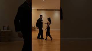 makiko nishikawa y leandro haeder@chandelier milonga