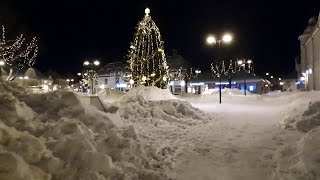 Midwinter evening walk to the beach