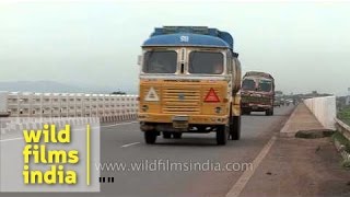 Vehicles traveling over Mahanadi Bridge - Cuttack, Odisha