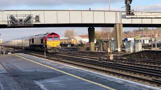 Class 66: 66136 Passes Eastleigh With A Morris Cowley M.A.T Service To Southampton