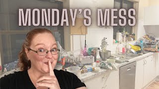 MONDAY'S MESSY KITCHEN CLEAN / LET'S SPEED CLEAN