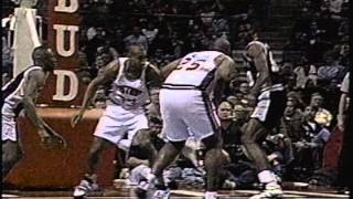 Oliver Miller - 15 points, 3 Dunks vs. Spurs (1995)