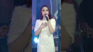 seperti inilah mentahan live clip Tasya Rosmala