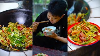 The dried bamboo shoots are crispy, not bad!# Rural Food# My Rural Life