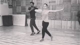 Naa Nuvve Movie - Nijama Manasa Song | Tamanna and Kalyan Ram Dance Practise for Nijama Manasa Song