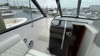 NEW REGAL BOATS 36 GRANDE COUPE - Strong's Marine