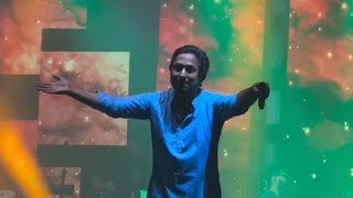 That transition 😍🔥 Vineeth Sreenivasan Live at Peringottukara Devasthanam