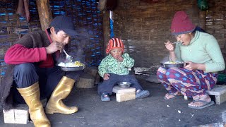 shepherd life of Nepal || Manjita cooking || a shepherd family in the Himalayan Nepal || rural Nepal