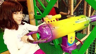 MUITA DIVERSÃO NO PLAYGROUND GRANDÃO ★ Passeio no Bronto's Adventure Playland | Niagara Falls | VLOG