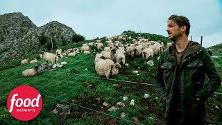 Jack va a las montañas para probar el queso gamonedo | Chef Nómada | Food Network Latinoamérica