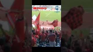 Urawa Fans Action In Manahan Stadium (09/05/2007) #Liga1 #Jleague #Persikkediri #UrawaRedsDiamonds