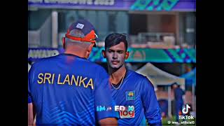 වැටිලා   තිබ්බ   SRi  lanka cricket  ගොඩ  දාන්න   වෙහෙසක්  ගත්ත.  තවත්  සුදු   මහත්තයෙක්  😿😿😿😕😕😕