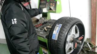 Very Fast Tire Rotation   Koenig 10J  215/35 18incタイヤ 001