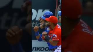 MLB BRAWL - Odor PUNCHES Bautista 🤯