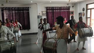 Dollu kunitha practice in class