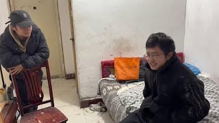 坤坤从烟台挣1000元回到济南，外账还的差不多，越来越好啦！#生活vlog #网吧大神日常 #朱会飞 #小人物的故事 #秋季护肤小样试用清单