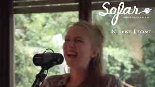 Nienke Leone - Make Music To You | Sofar Aachen