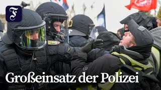 10.000 Menschen erwartet: AfD-Gegner protestieren gegen Bundesparteitag in Riesa