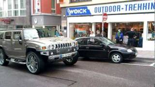 Hummer H2 on 30 s by Giovanna in Stuttgart