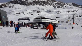 Cervinia, con lo snowboard travolge uno sciatore: volano racchettate e insulti