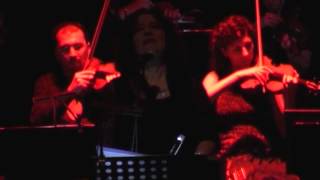 Μιχάλης Δέλτα & Τάνια Τσανακλίδου - Μια αγάπη μικρή (Live)