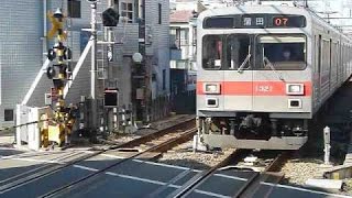 東急1000系1021F東急池上線 千鳥町駅到着