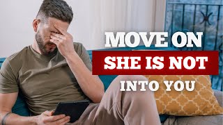 7 Top Signs She's Not Interested in You [MASCULINE Lessons]